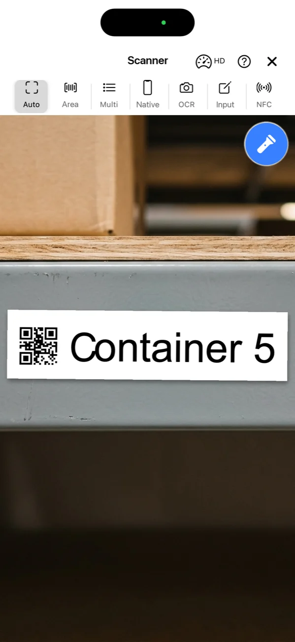 The Lagerdrift app scanning the QR label on a shelf space
