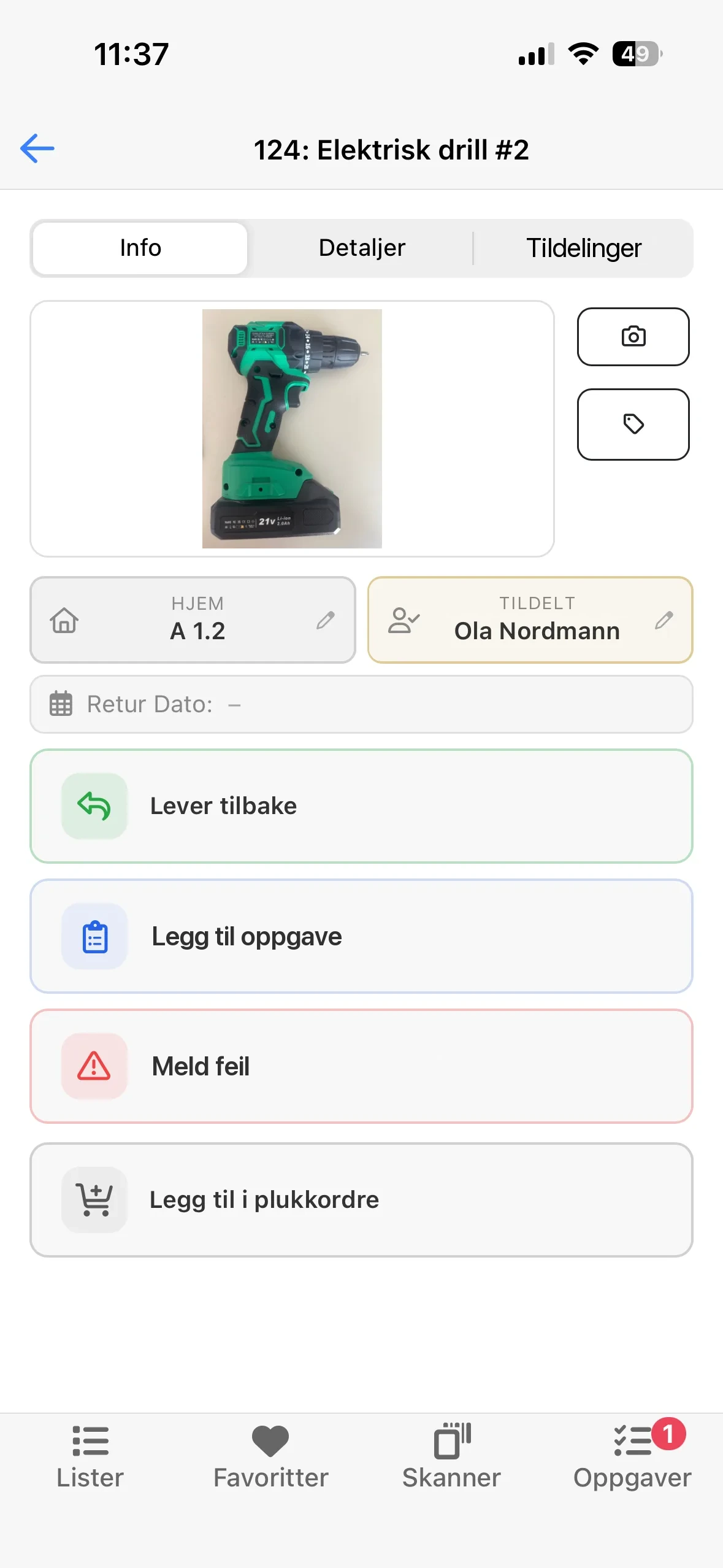 Verktøykortet for et utlånt verktøy, der Tildelt viser navnet på låntakeren